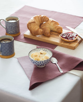 Teis table cloth, white, 100% linen