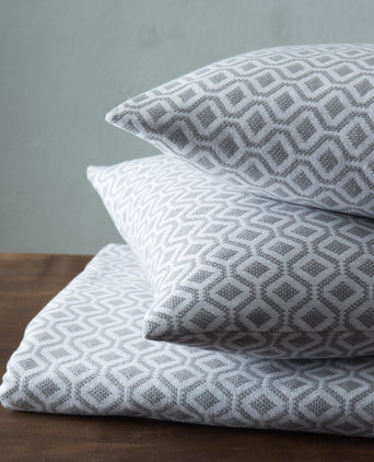 Viana cushion cover, grey & white, 100% cotton