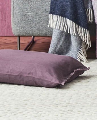 Bellvis cushion cover, aubergine, 100% linen